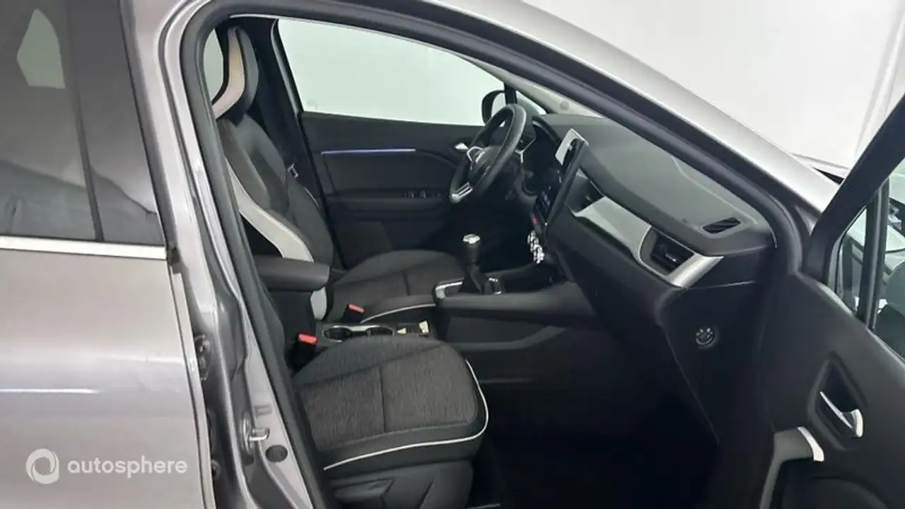 Renault Captur — photo 15