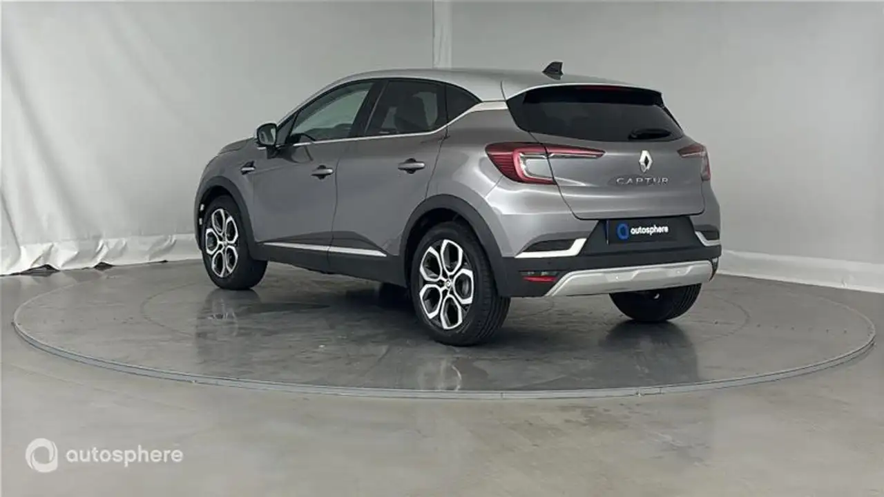 Renault Captur — photo 8