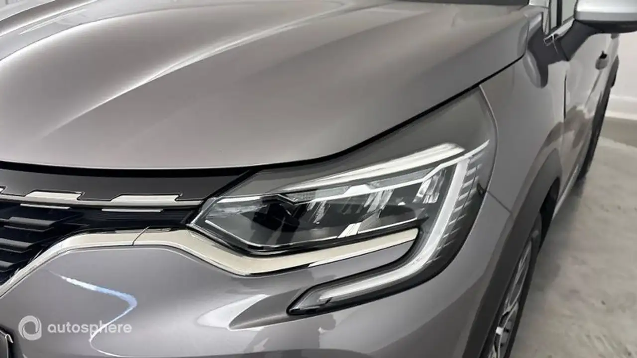 Renault Captur — photo 17