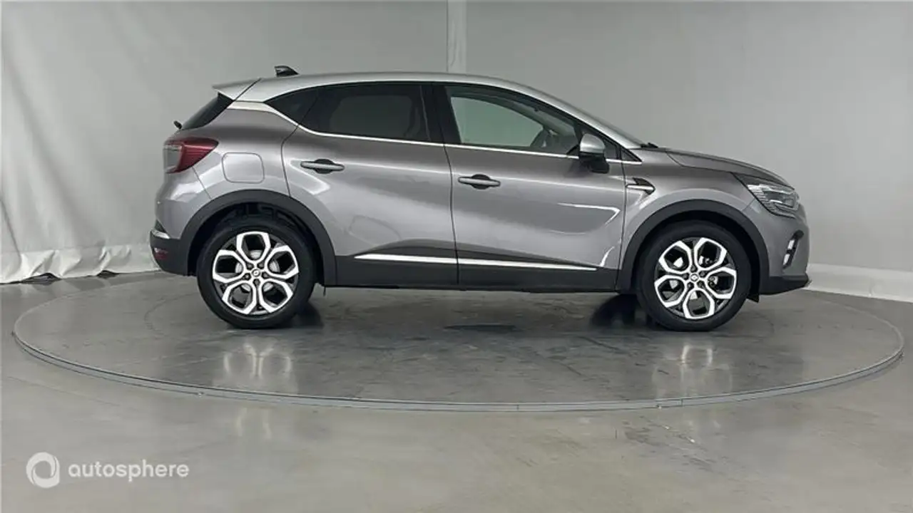 Renault Captur — photo 4
