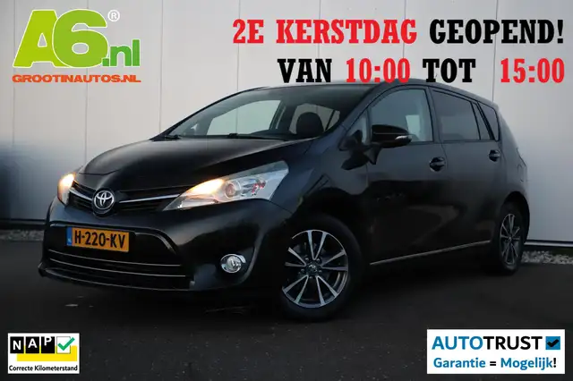 Toyota Verso 1.8 VVT-i Aspiration 7p. 7 Persoons Trekhaak Panor