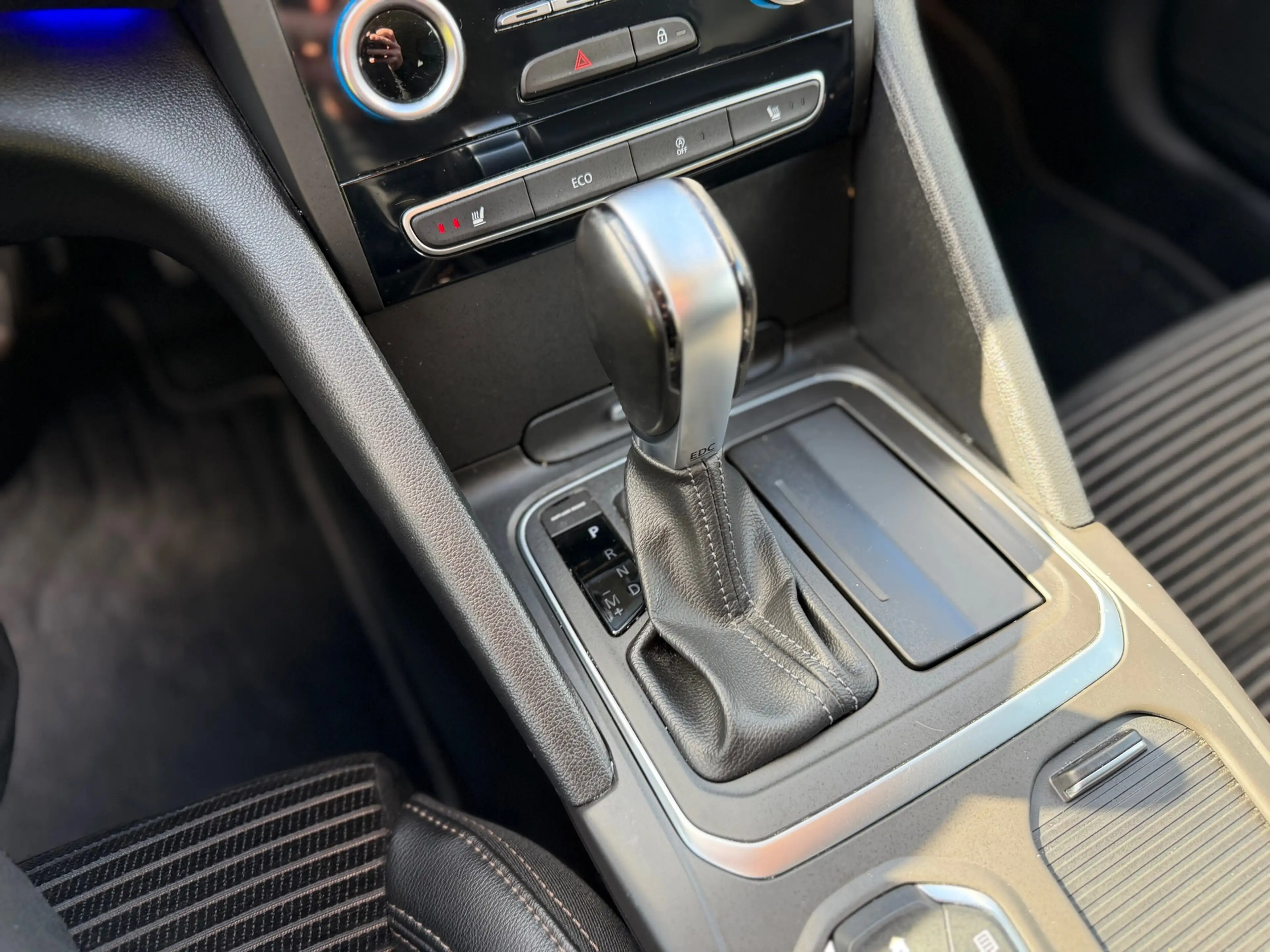 Renault Talisman Estate 1.6 TCe Intens / Automaat / Navigatie / Hal — photo 22