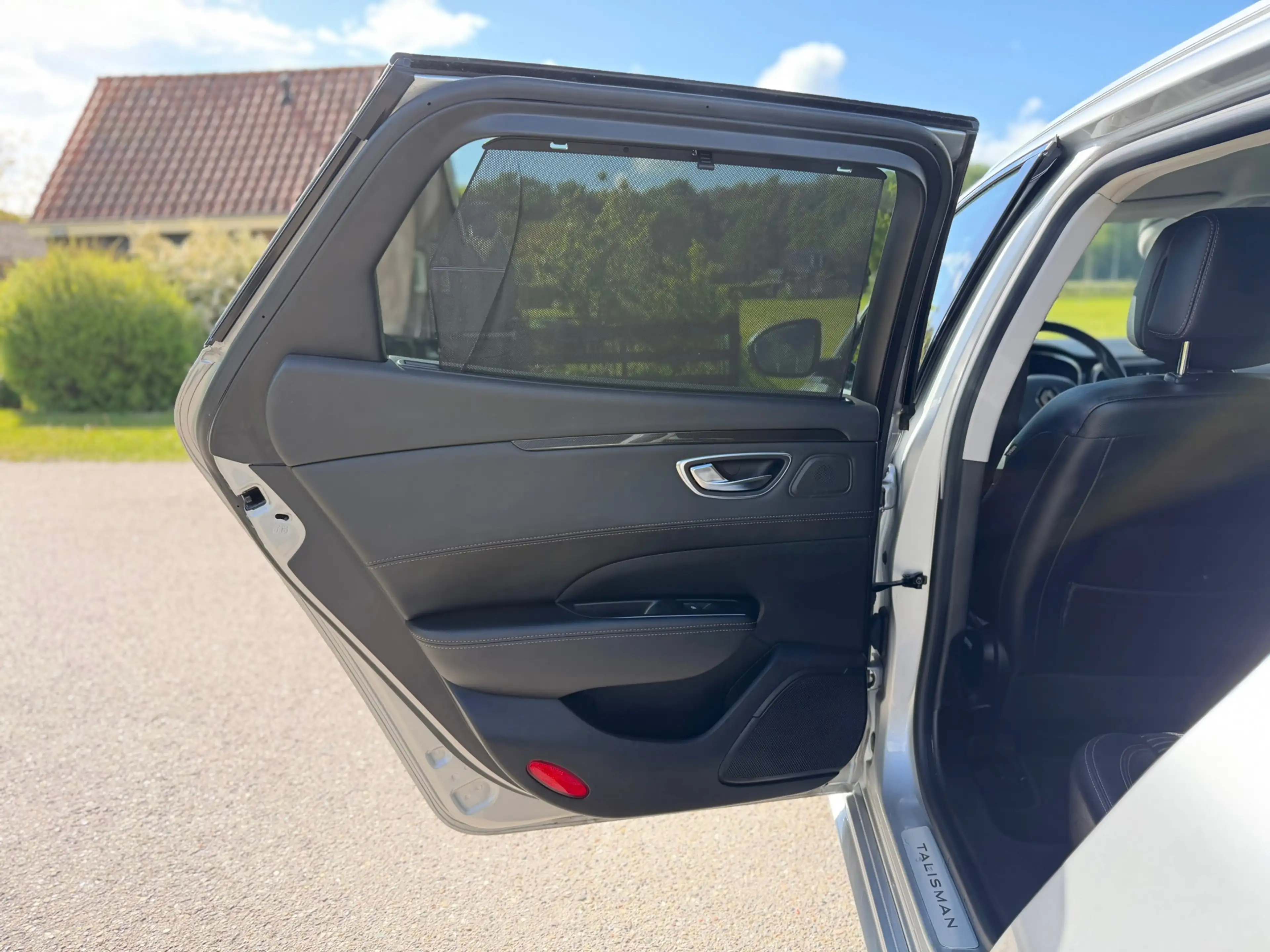Renault Talisman Estate 1.6 TCe Intens / Automaat / Navigatie / Hal — photo 25