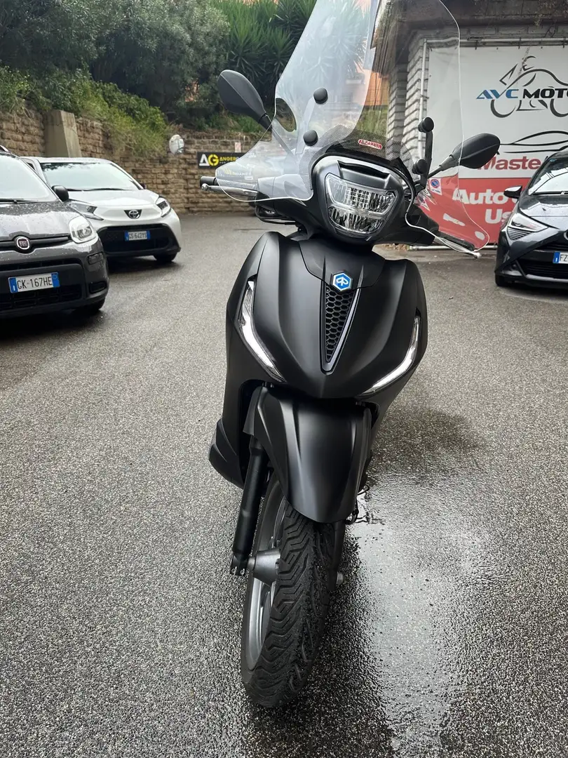 Piaggio Beverly 300 300S 10/22 KM.6516 UNIPRO. Nero - 2