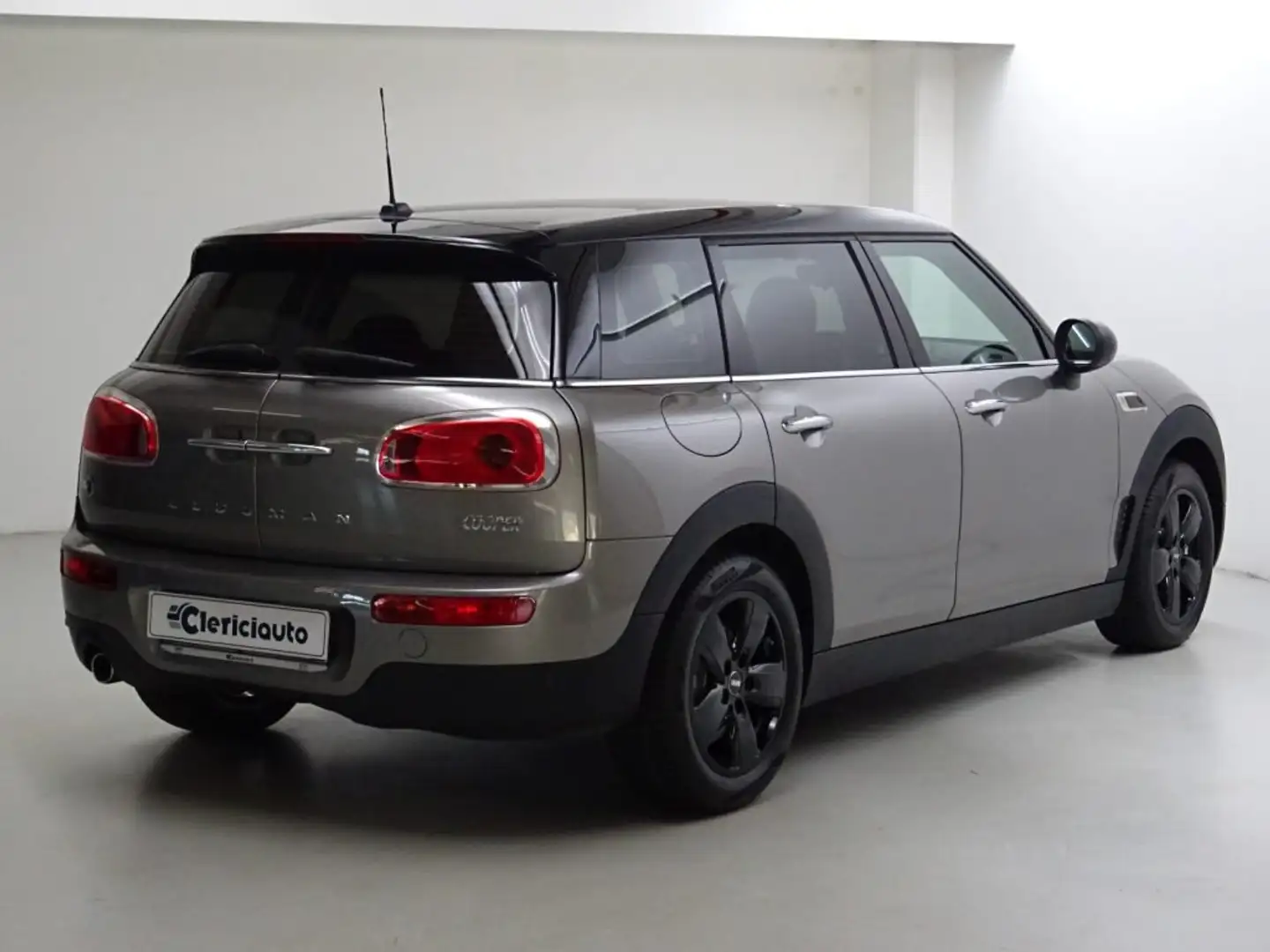 MINI Cooper Clubman 1.5 Cooper Gris - 2