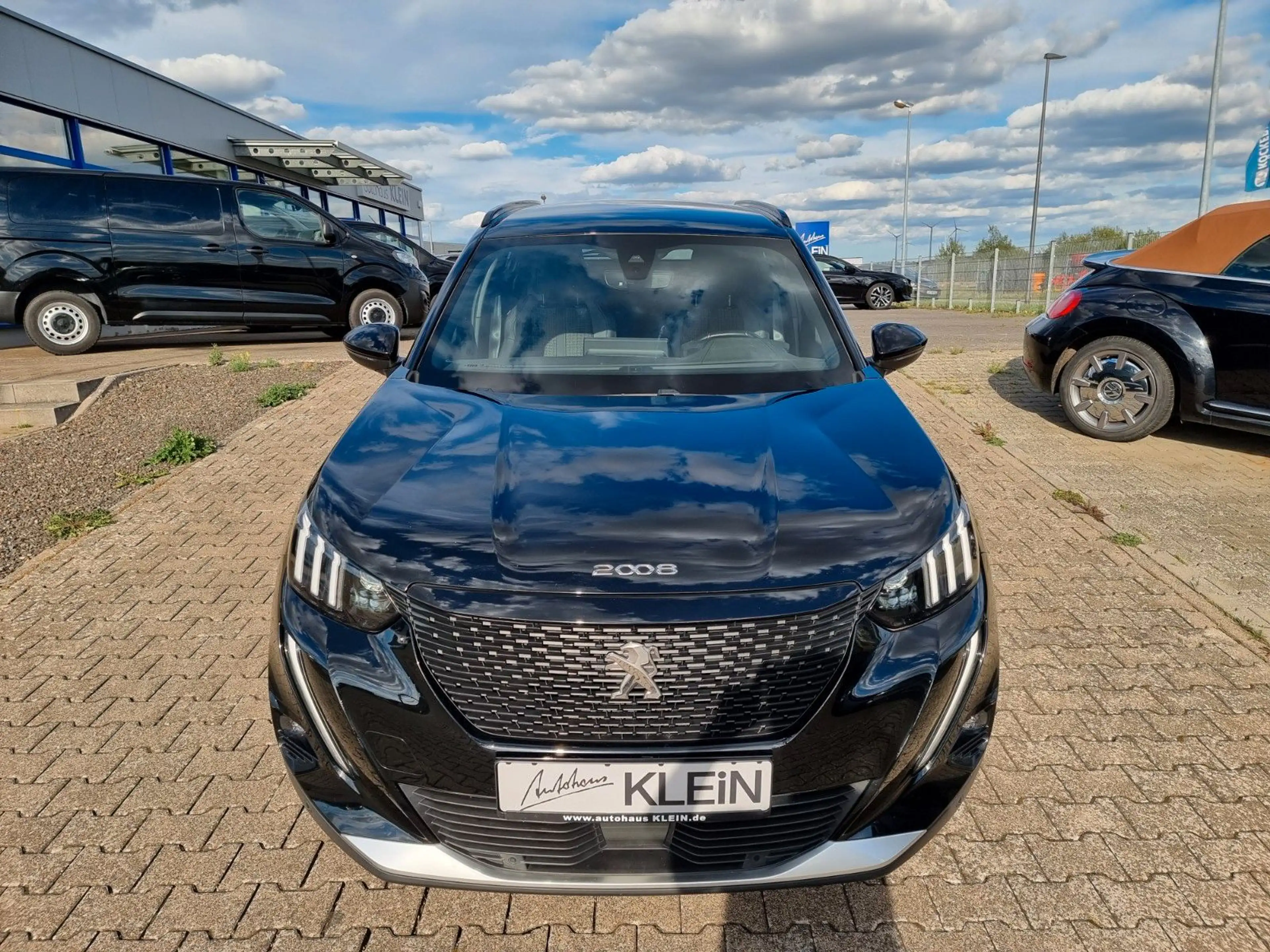 Peugeot e-2008 GT Elektro *LED*CAM*SHZ*NAVI*CARPLAY*ACC*