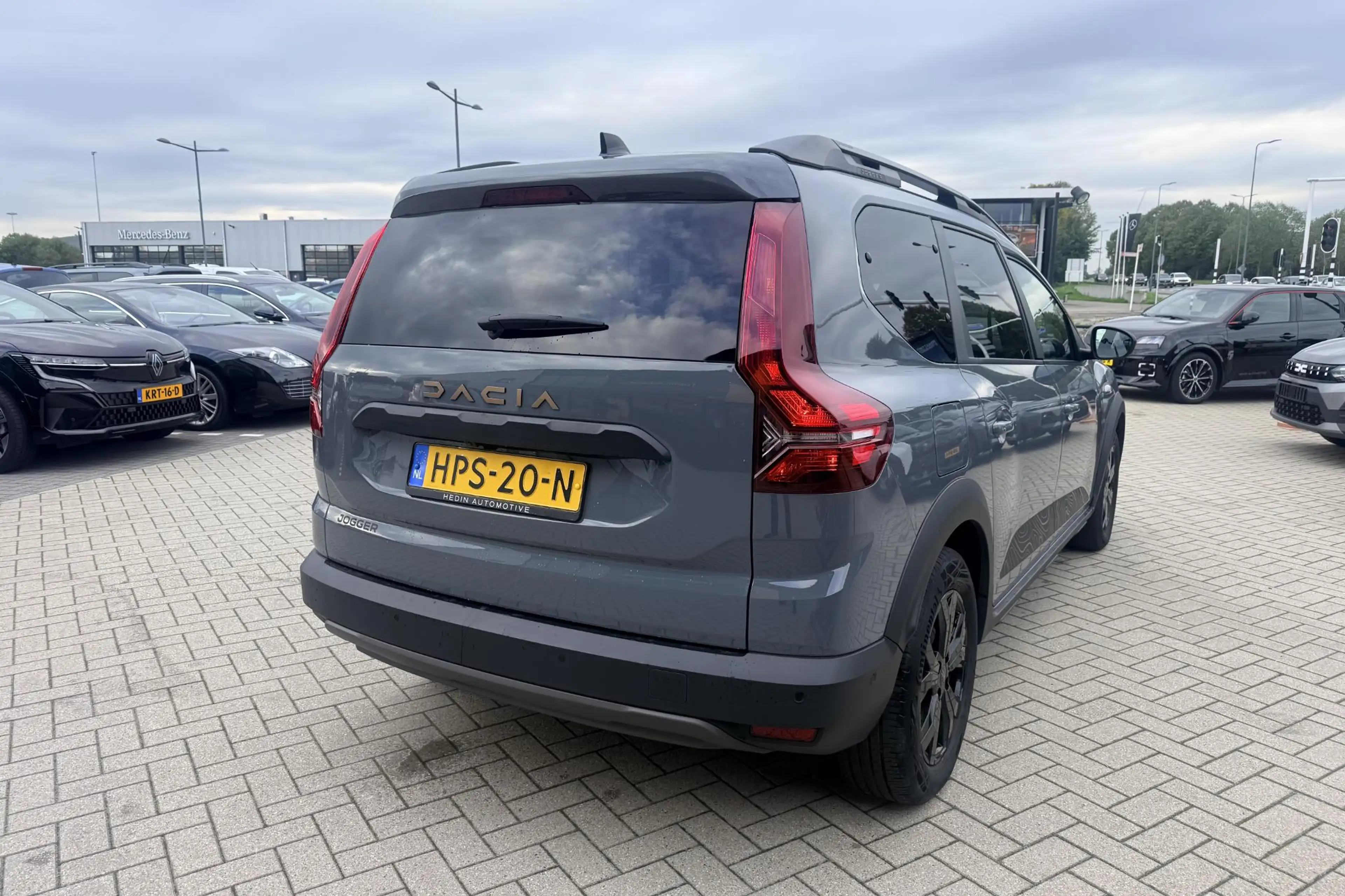 Dacia Jogger 1.6 Hybrid 140 Extreme 7p. — photo 3
