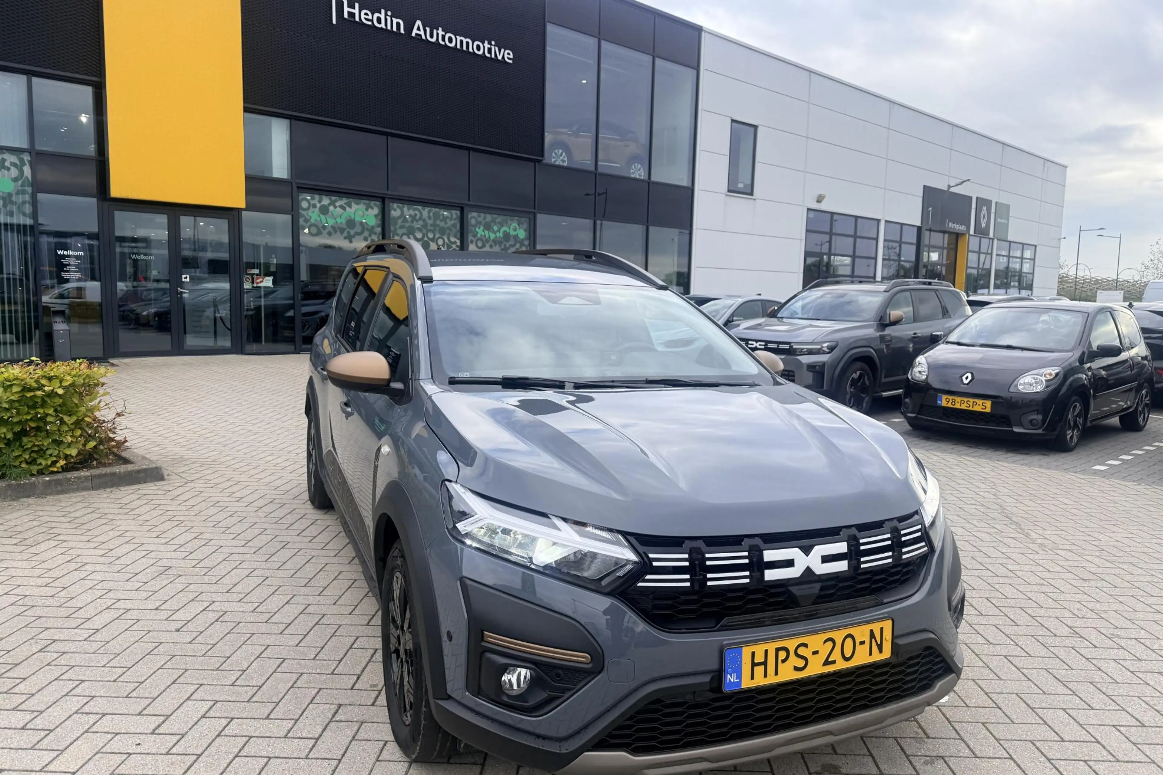 Dacia Jogger 1.6 Hybrid 140 Extreme 7p. — photo 4