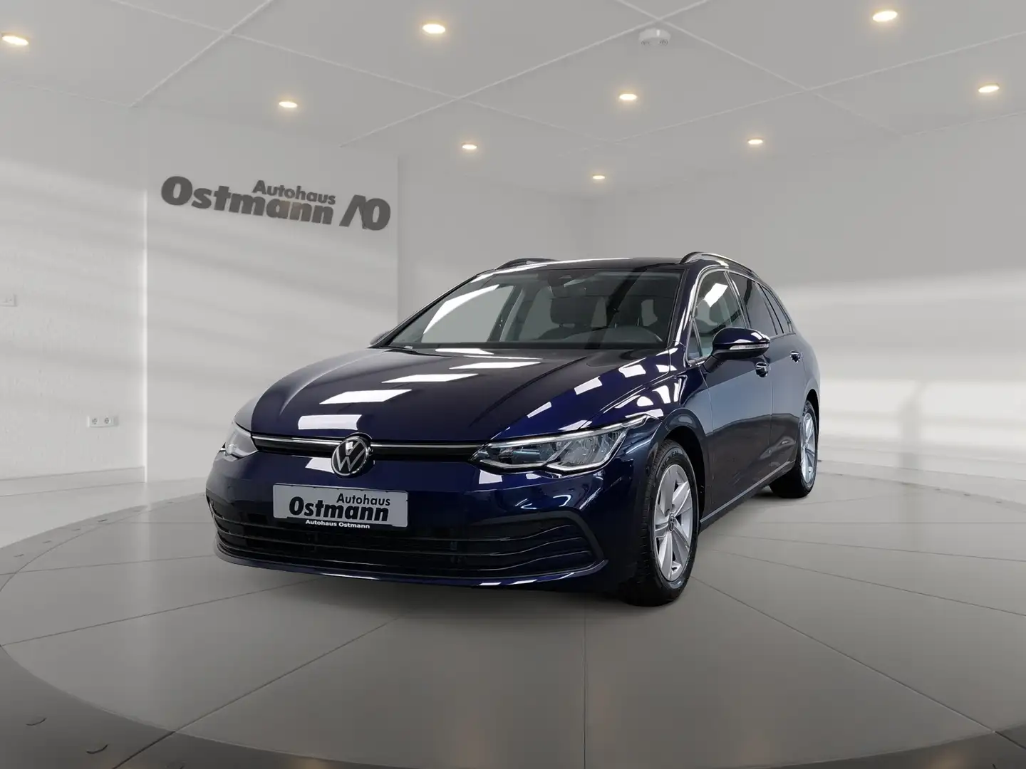 Volkswagen Golf Variant Golf VIII Variant 1.0 eTSI Life ACC Navi CarPlay Blau - 1