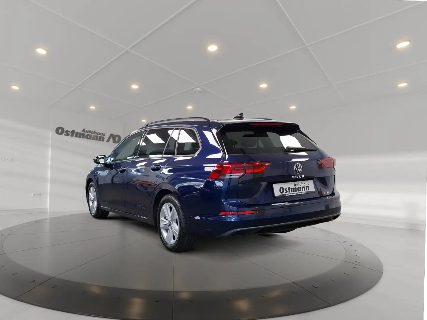 Volkswagen Golf Variant Golf VIII Variant 1.0 eTSI Life ACC Navi CarPlay Blau - 2