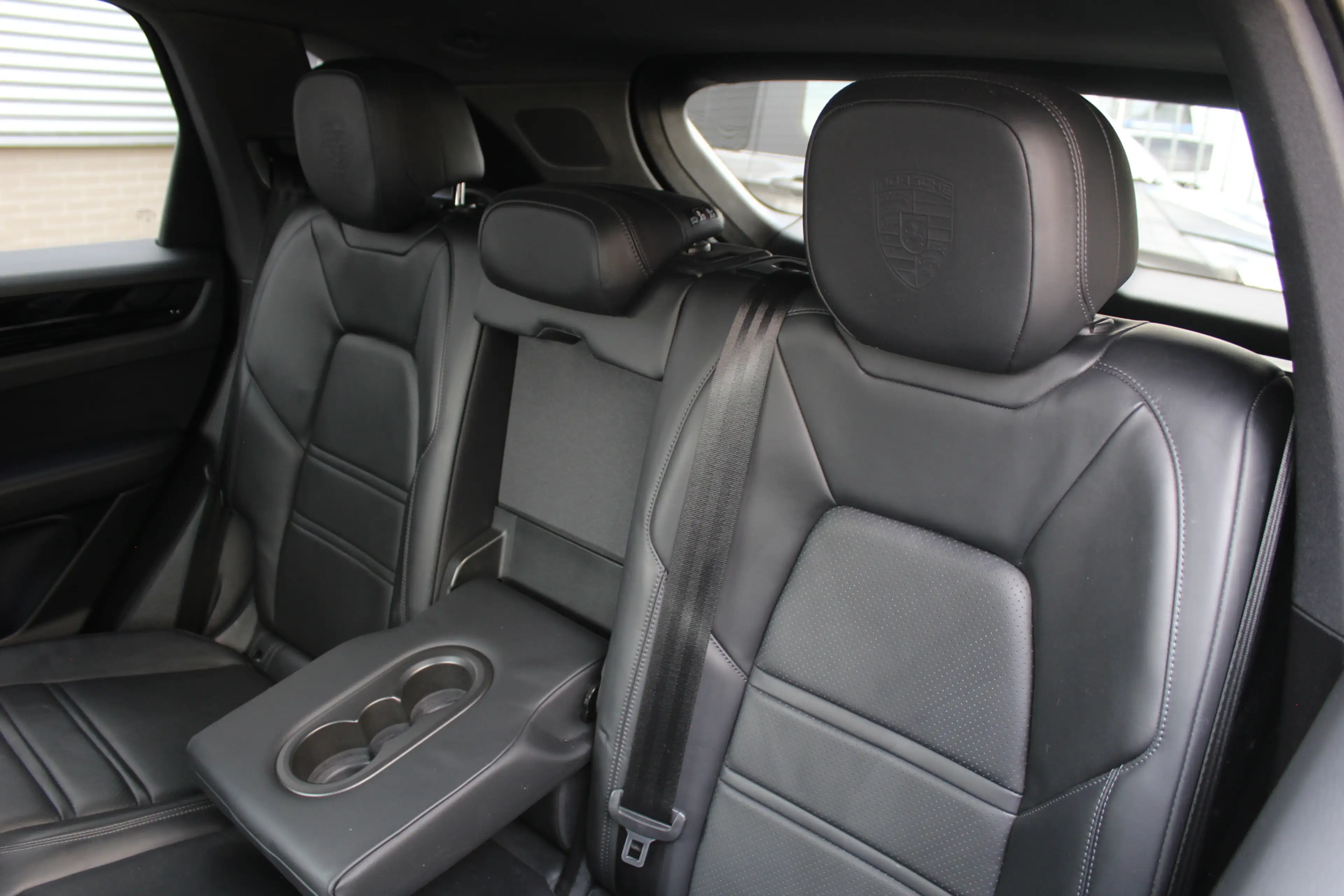 Porsche Cayenne 3.0 E-Hybrid | Fiscaal €101.261,- | BTW | Panorama — photo 49