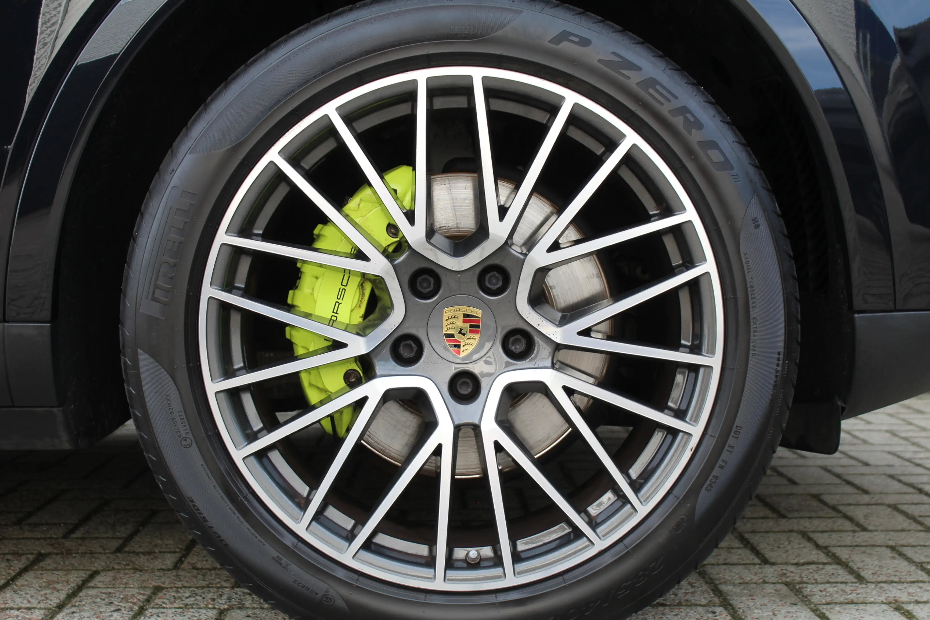 Porsche Cayenne 3.0 E-Hybrid | Fiscaal €101.261,- | BTW | Panorama — photo 7