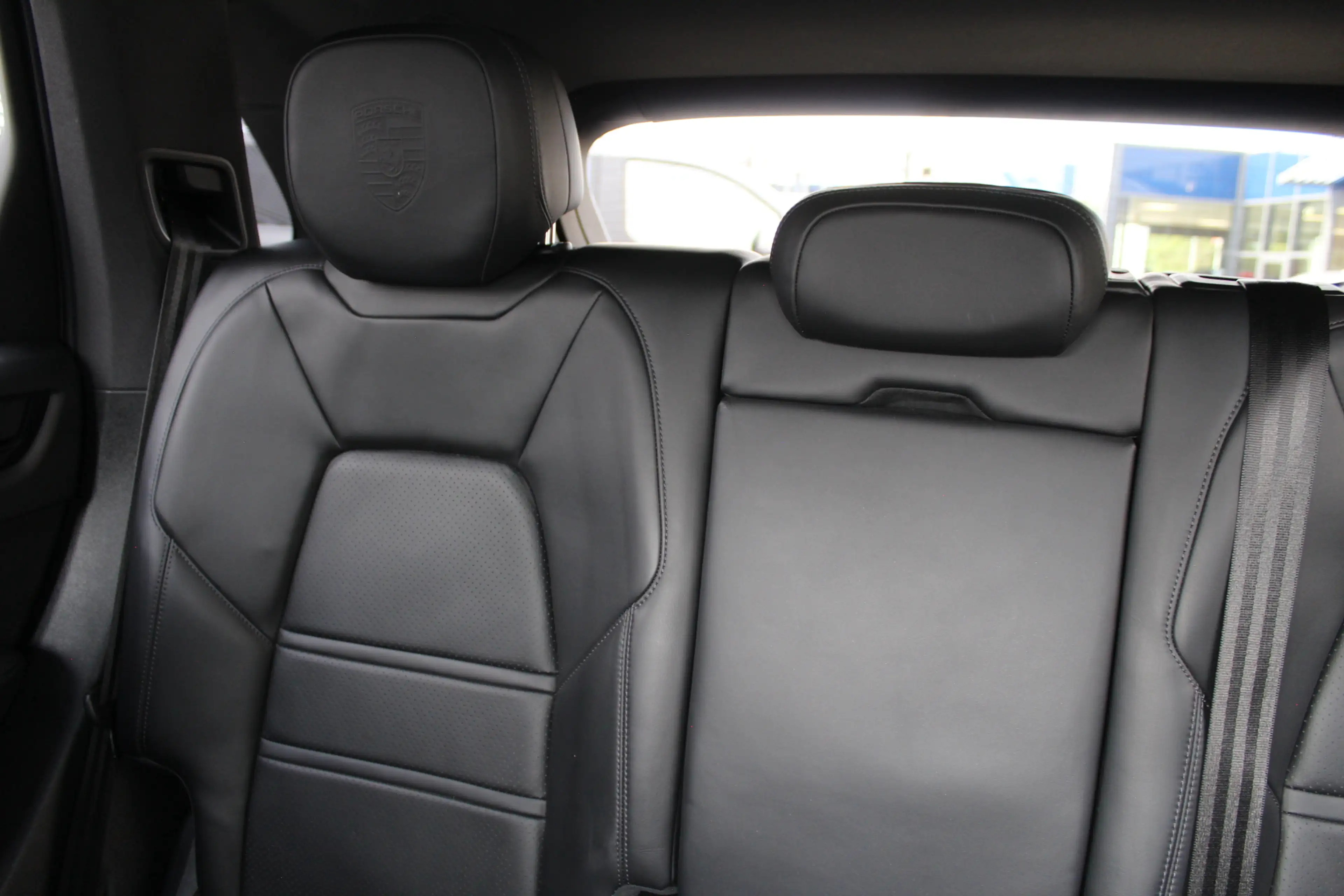 Porsche Cayenne 3.0 E-Hybrid | Fiscaal €101.261,- | BTW | Panorama — photo 41