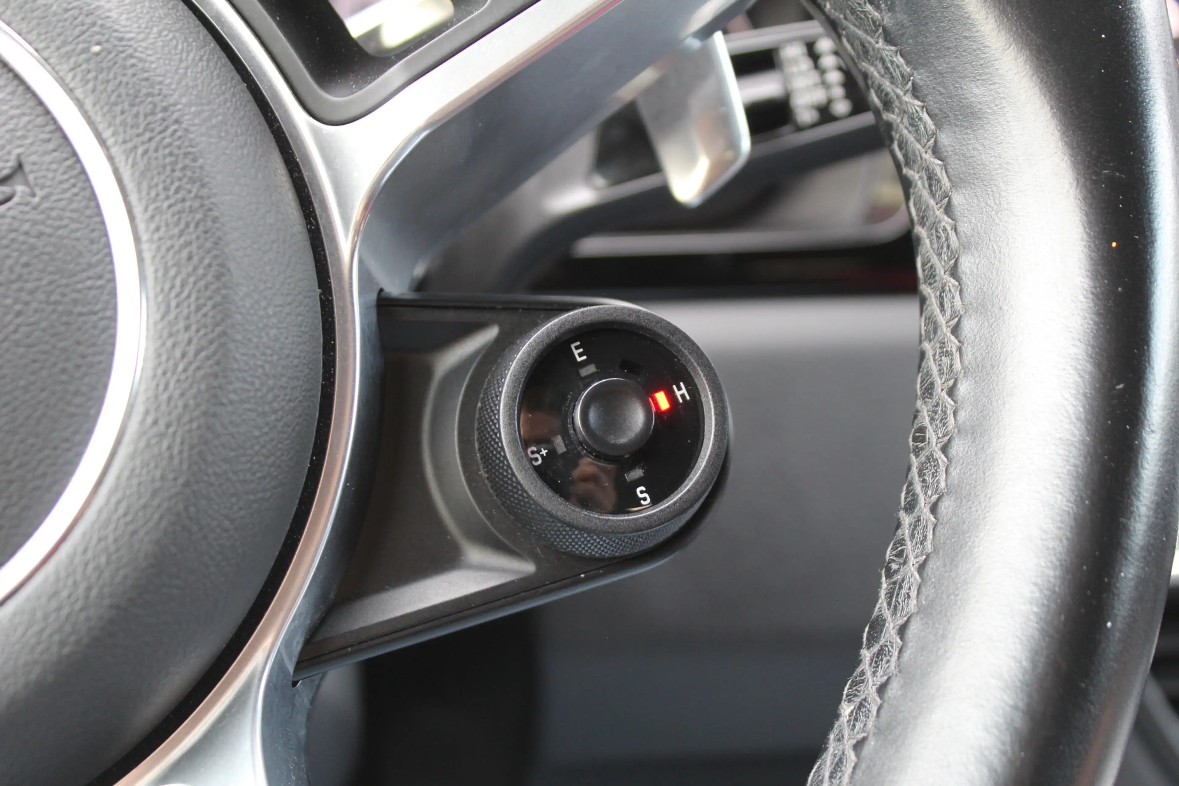 Porsche Cayenne 3.0 E-Hybrid | Fiscaal €101.261,- | BTW | Panorama — photo 17