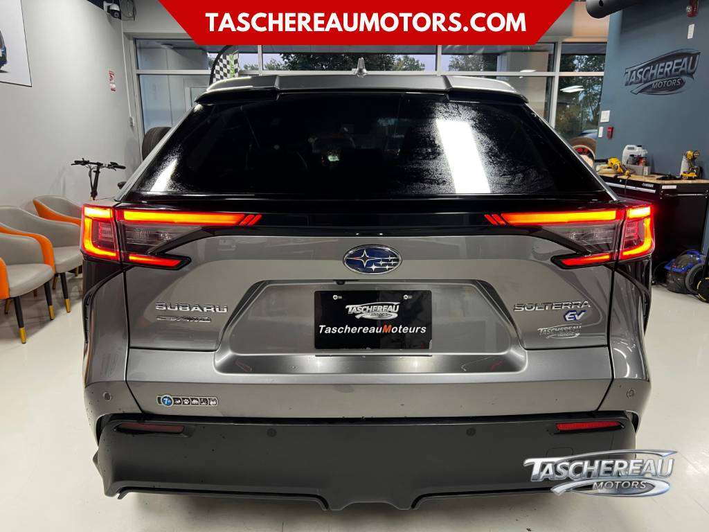 2023 Subaru Solterra AWD — снимка 1