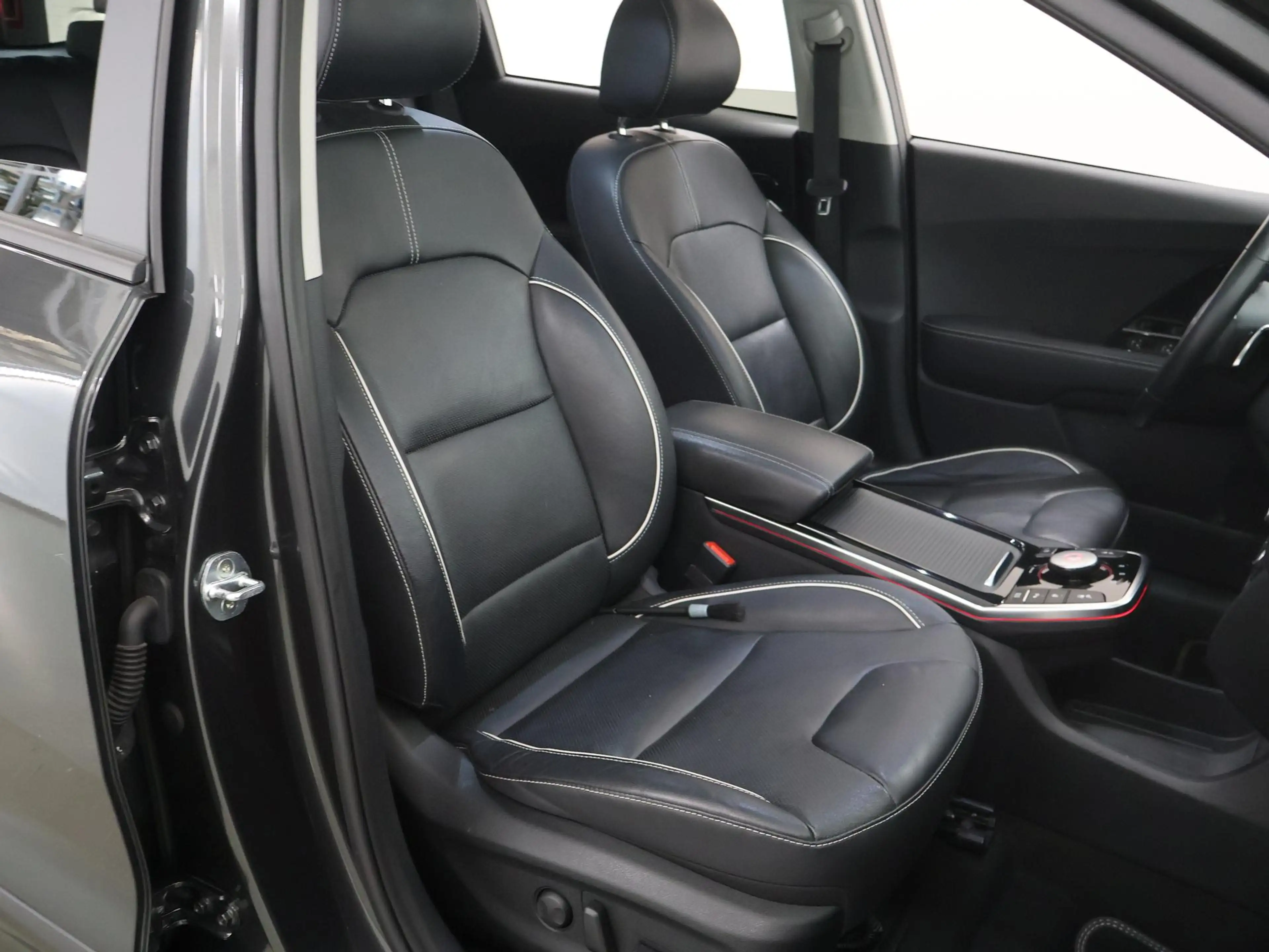 Kia e-Niro ExecutiveLine 64 kWh | Lederen Bekleding | JBL Aud — photo 11