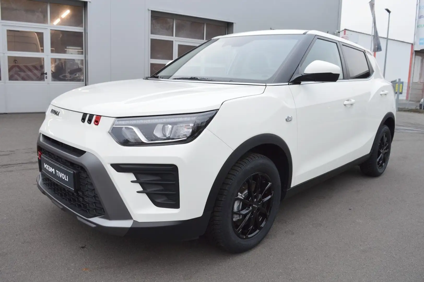 KGM Tivoli 1.5 T-GDI Nomad *Cam+PDC+DAB+SH+Navi+LDWS* Wit - 2