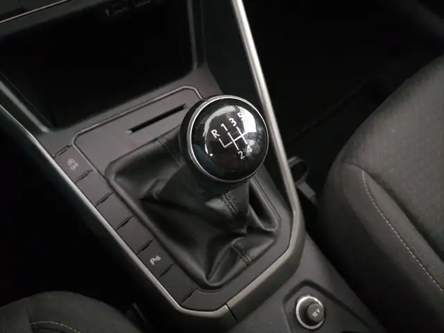 Volkswagen Polo view 13