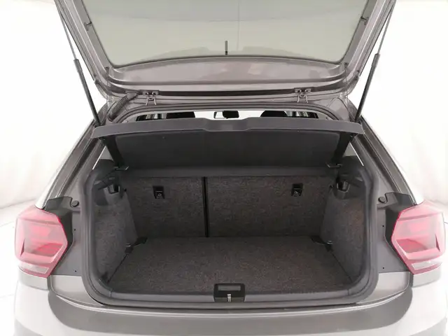 Volkswagen Polo view 10