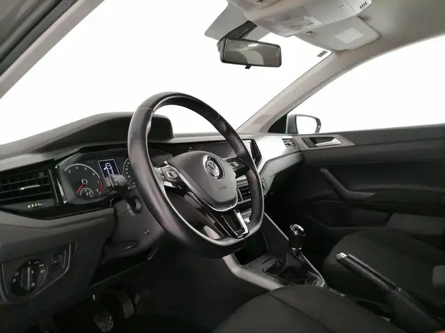 Volkswagen Polo view 11