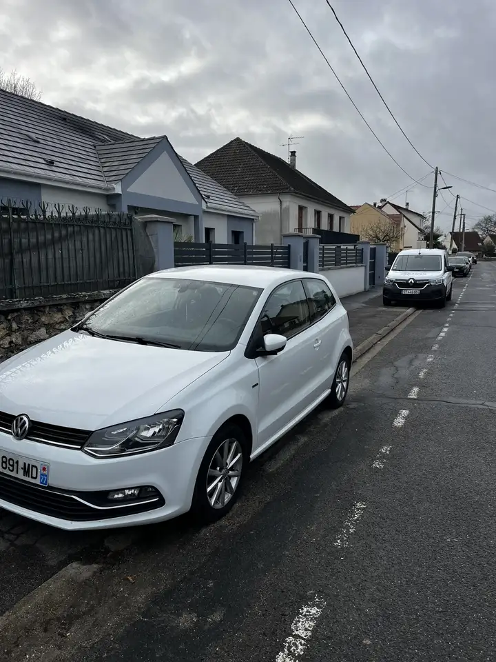 Volkswagen Polo 1.0 60 SÃ©rie SpÃ©ciale Lounge