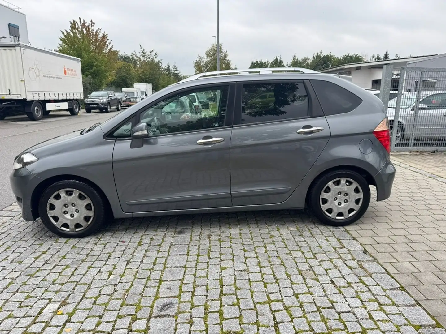 Honda FR-V 1.8 Comfort - 6 Sitzer - Kein TÜV - Grau - 1
