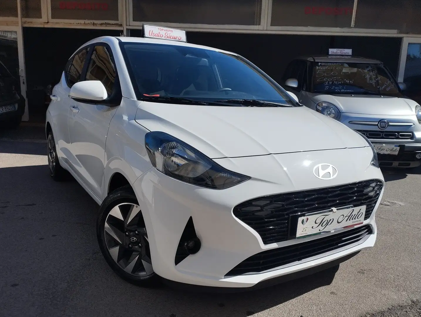 Hyundai i10 i10  1.0 mpi Prime Deluxe Pack 63cv  cambioi auto Blanc - 1