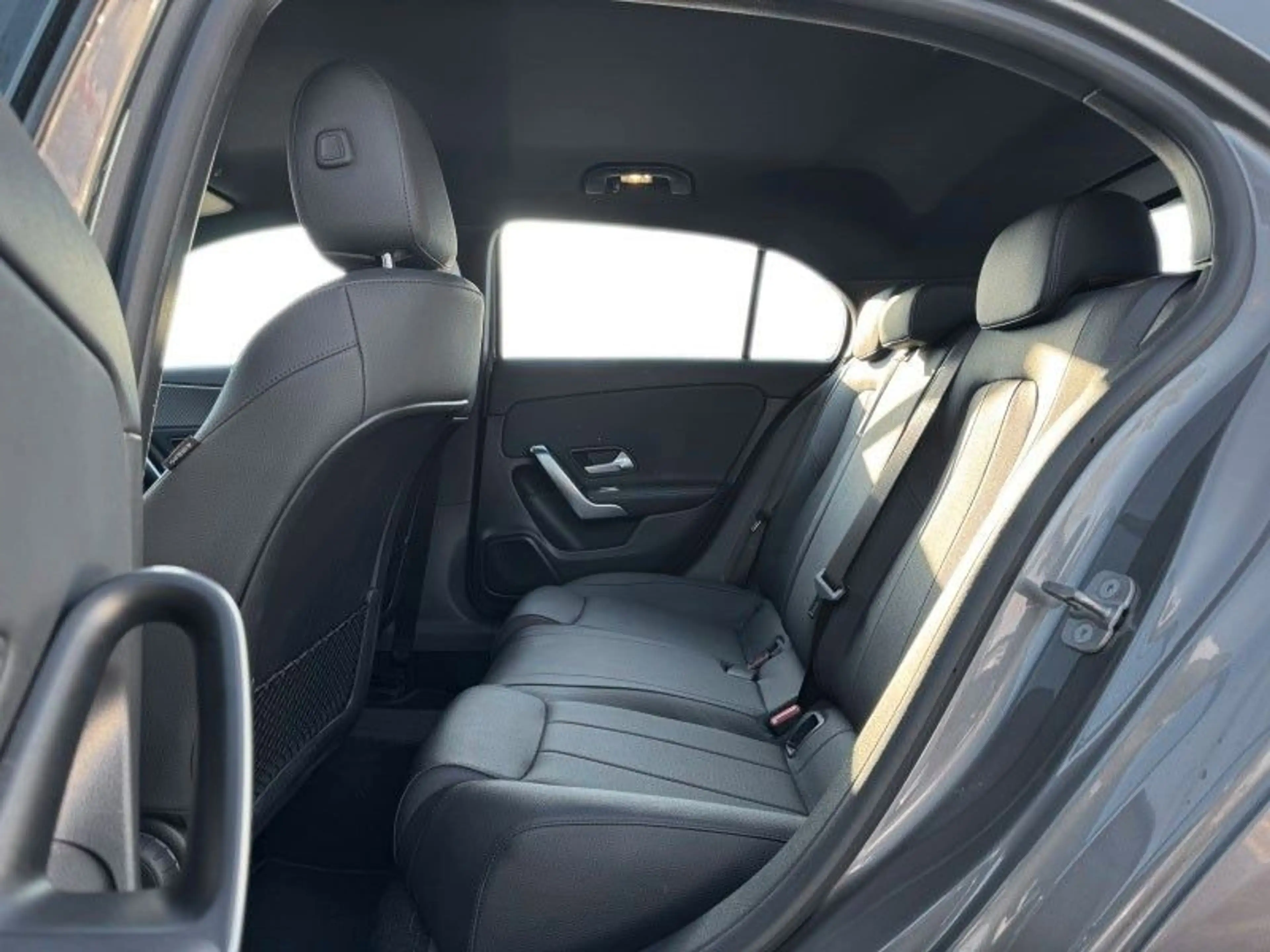 Mercedes-Benz A 200 d  Progressive /ADVANCED/WINTER/MBUX NAVI — photo 18