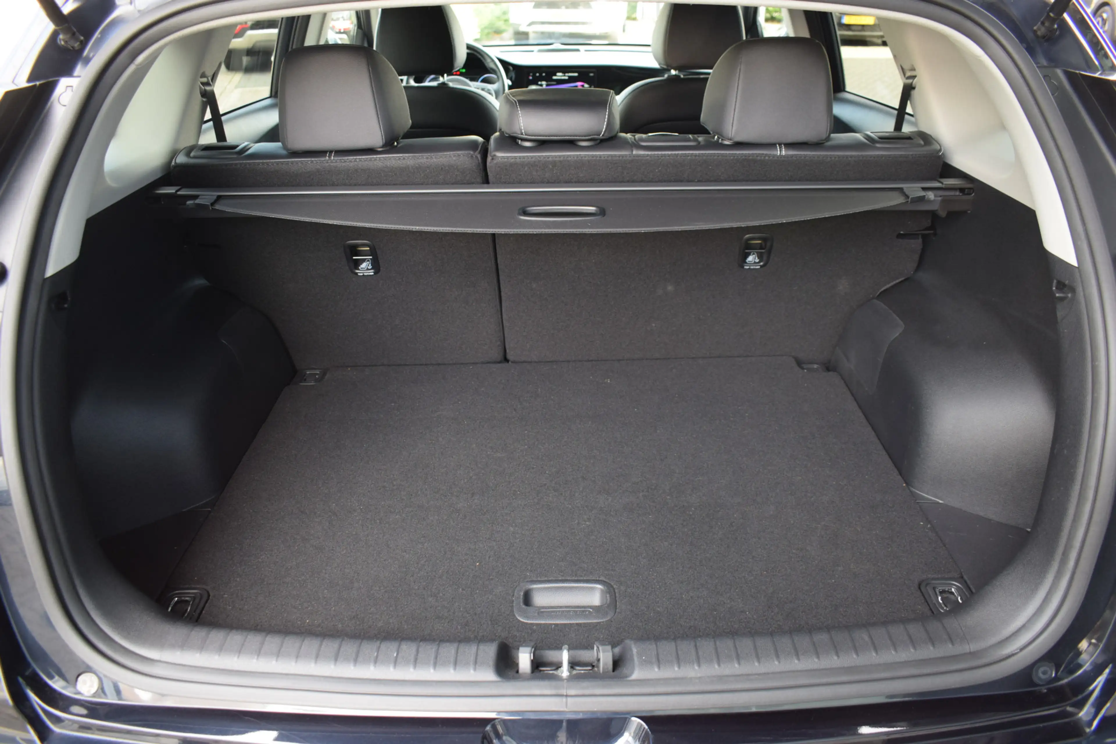 Kia e-Niro DynamicPlusLine 64 kWh | Stoel- & Stuurverwarming — photo 10