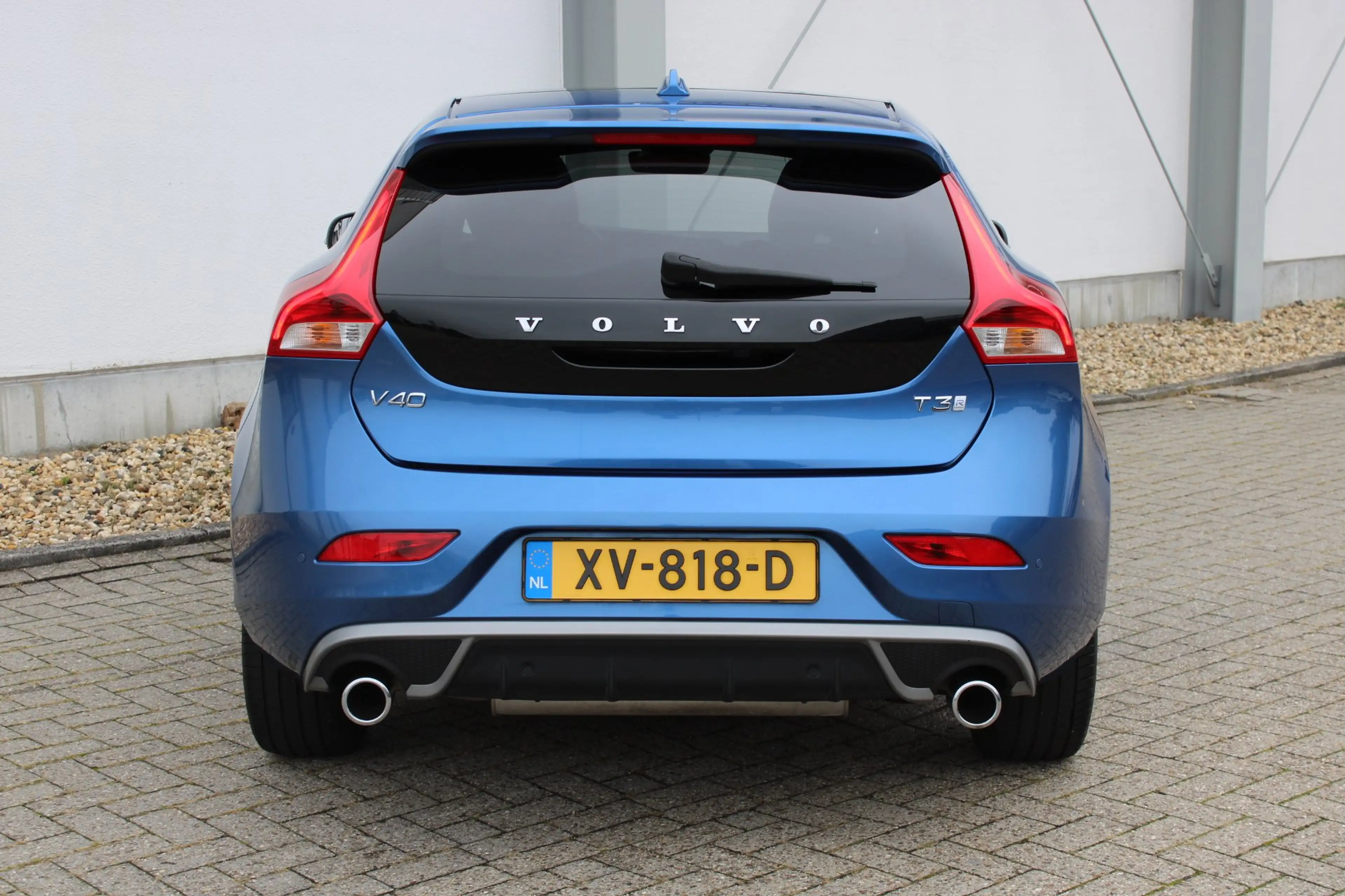 Volvo V40 1.5 T3 Polar+ Sport R-Design / Navigatie / Camera — photo 30