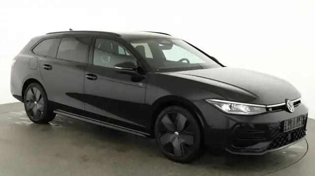 Volkswagen Passat Variant Passat Variant 2.0 TDI 4-Motion R-Line Black ganci