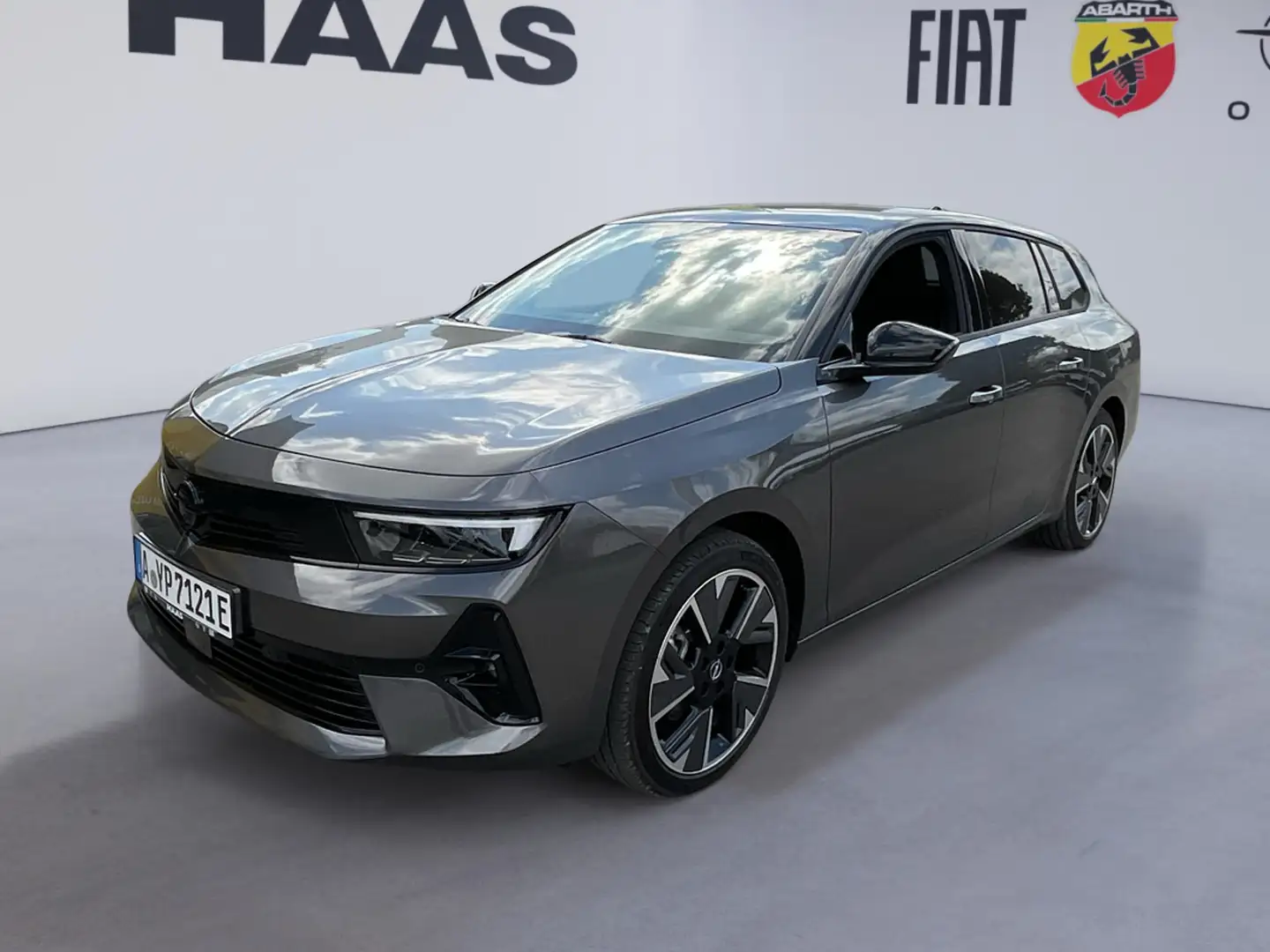 Opel Astra Electric Sports Tourer GS verf. ab 08/25 Grau - 2