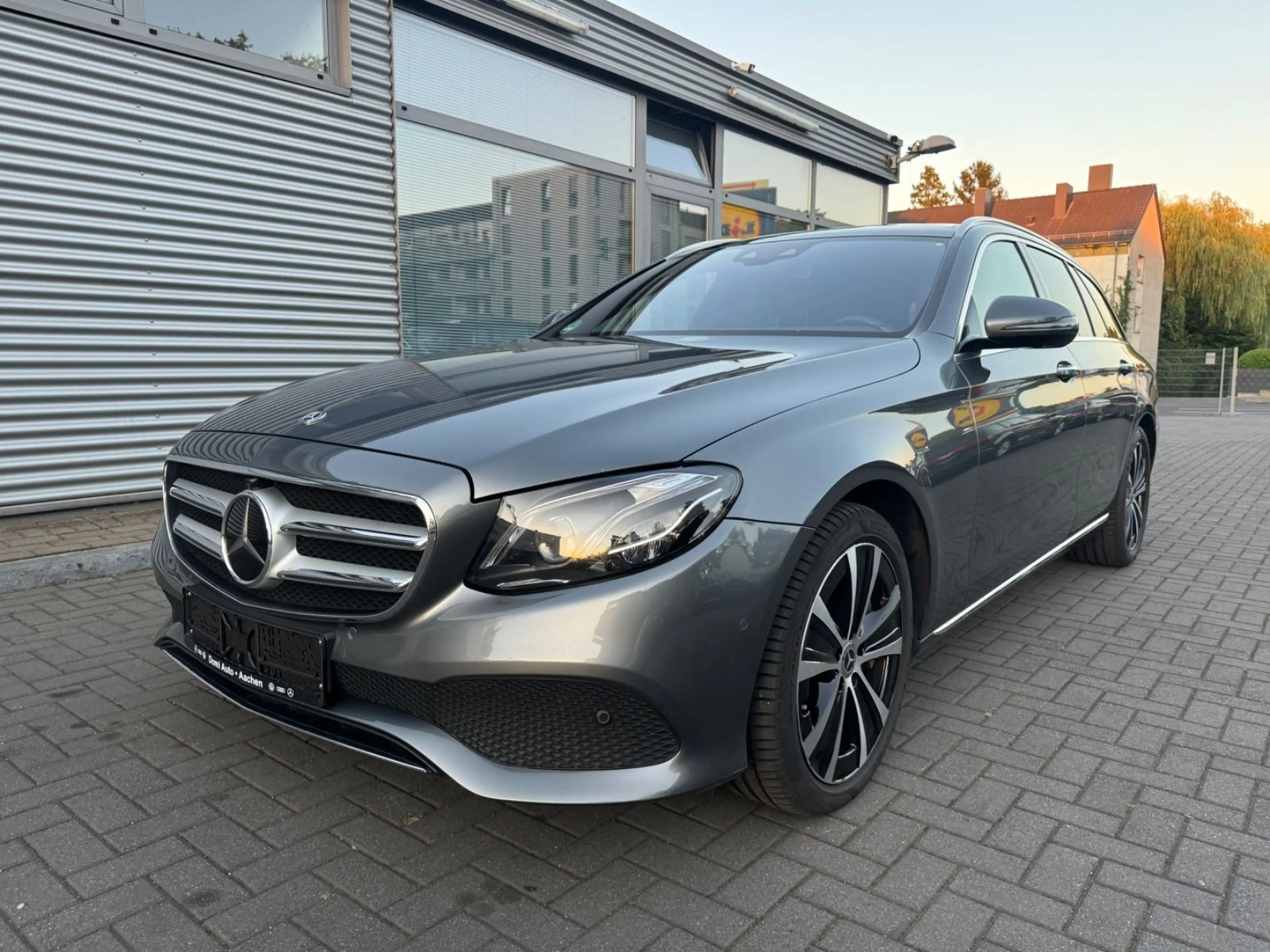Mercedes-Benz E 400 E T-Modell E 400 d 4Matic