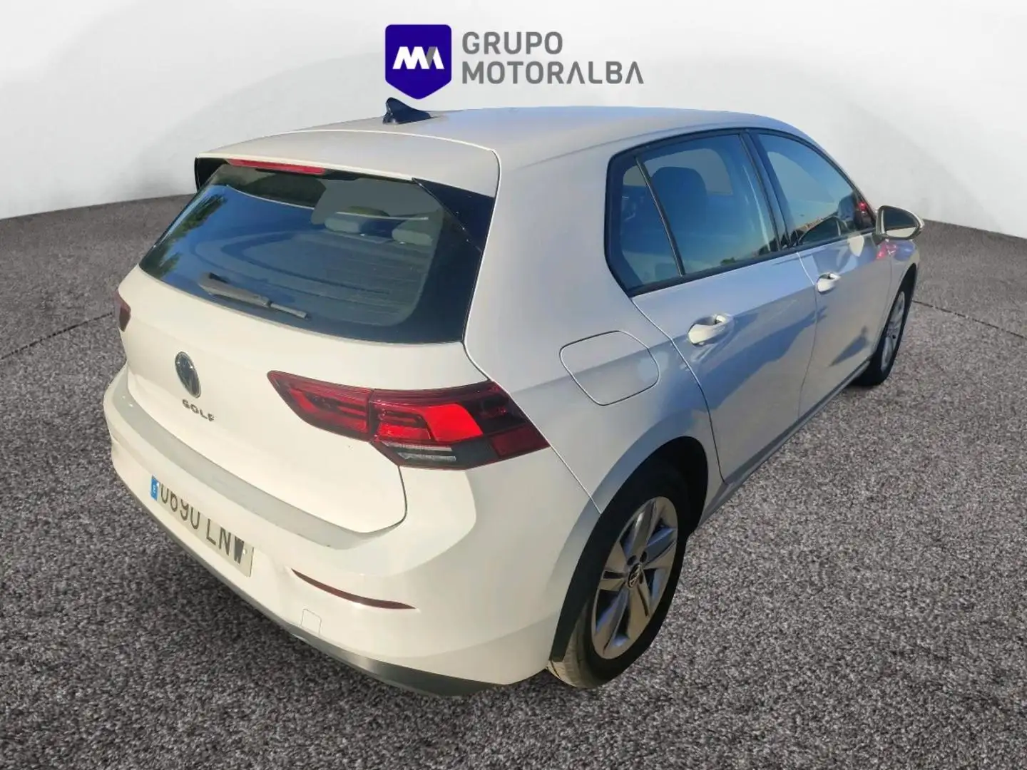 Volkswagen Golf 1.0 eTSI Life DSG 81kW Weiß - 2