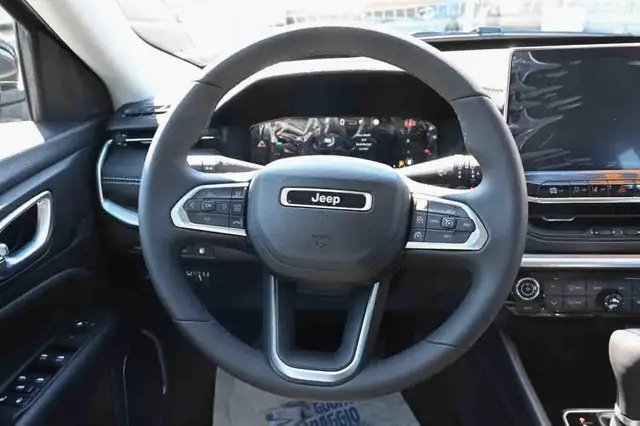 Jeep Compass view 16