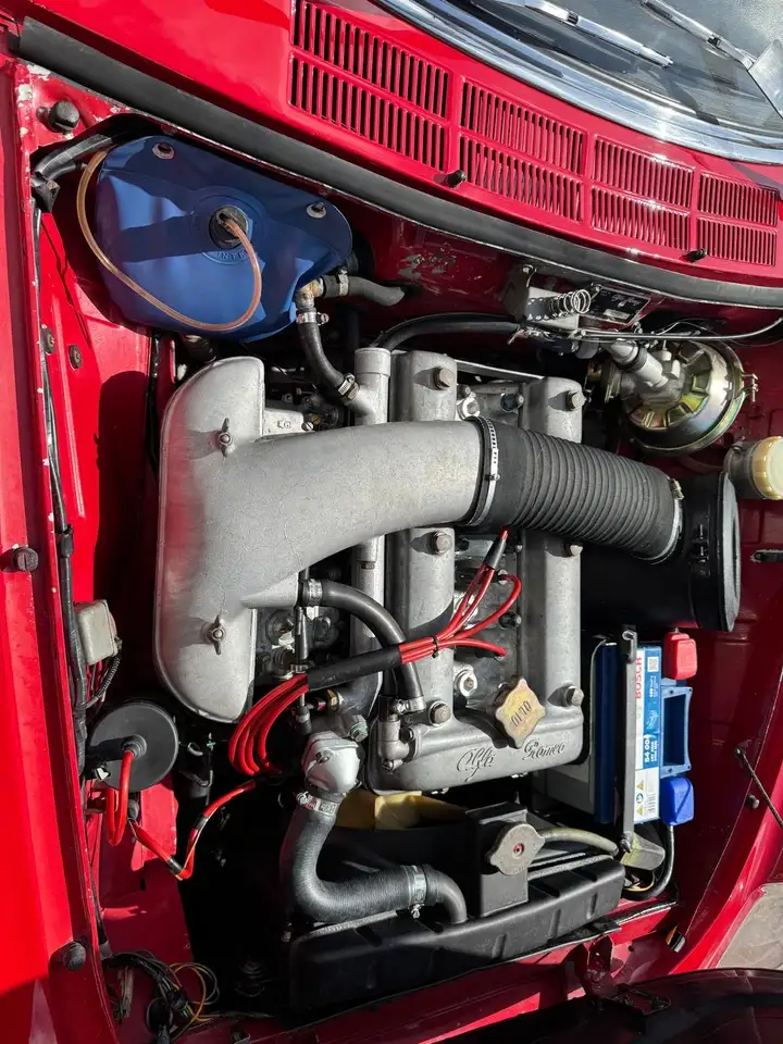 Alfa Romeo Spider Duetto, foto 4