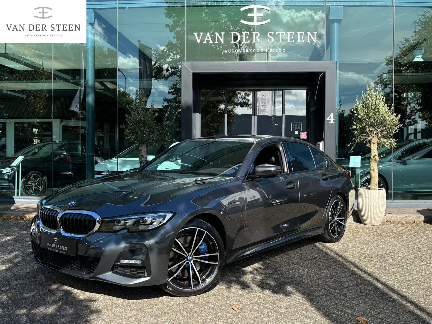BMW 330 3-serie 330e Business Edition Plus M Sport | H&K S Gris - 1