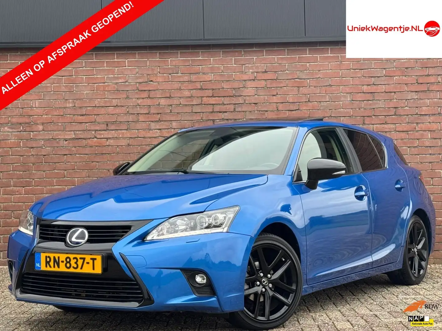 Lexus CT 200h SPORT EDITION | NL-AUTO! | NAVI! | SCHUIFDAK! Bleu - 1