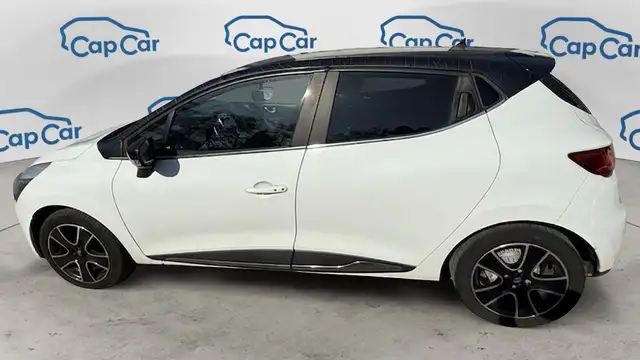 Renault Clio view 2