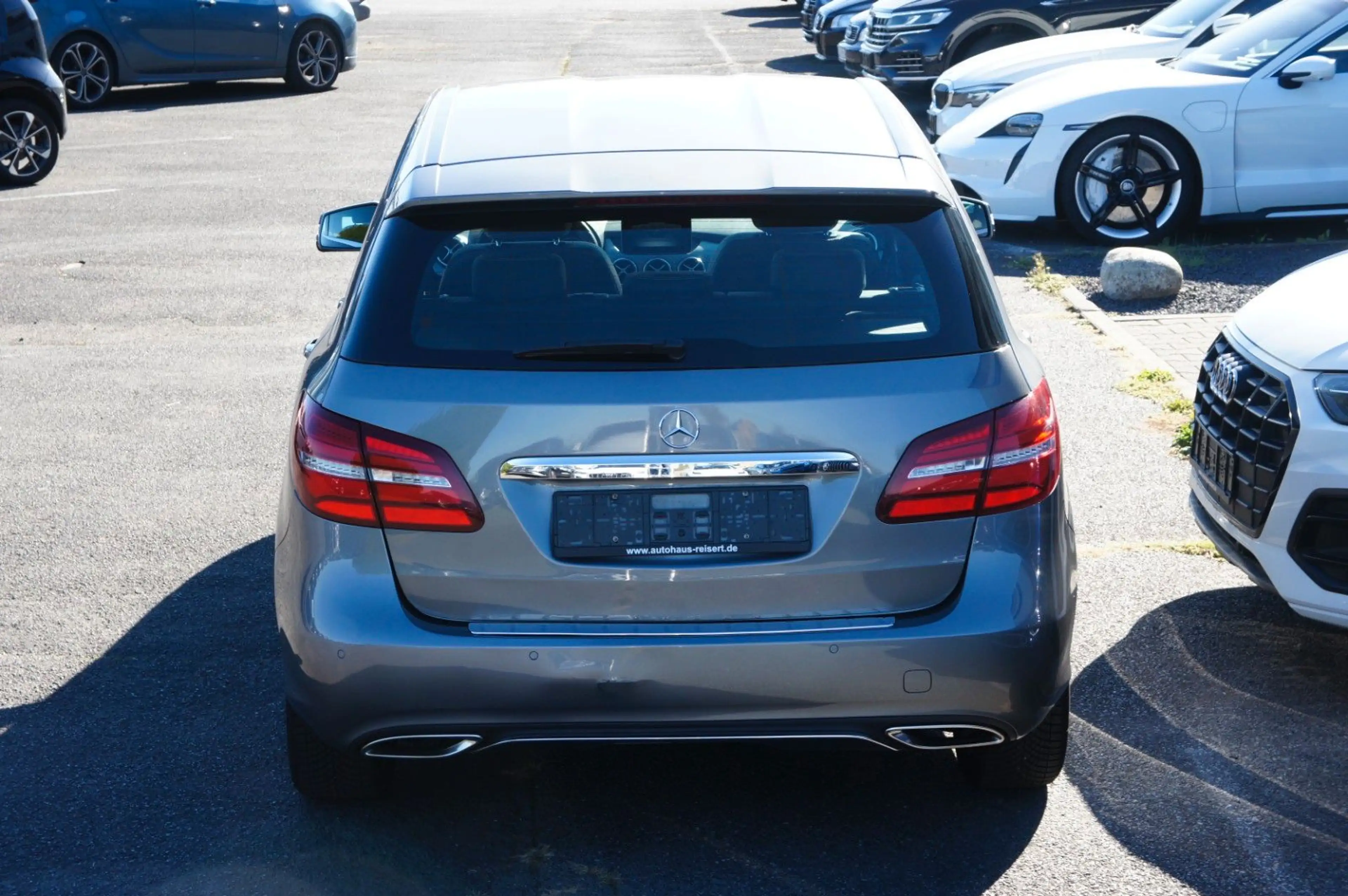 Mercedes-Benz B 200 Urban Autom.*AHK*LED*NAVI*SHZ*PDC*ALLWETTE — photo 6