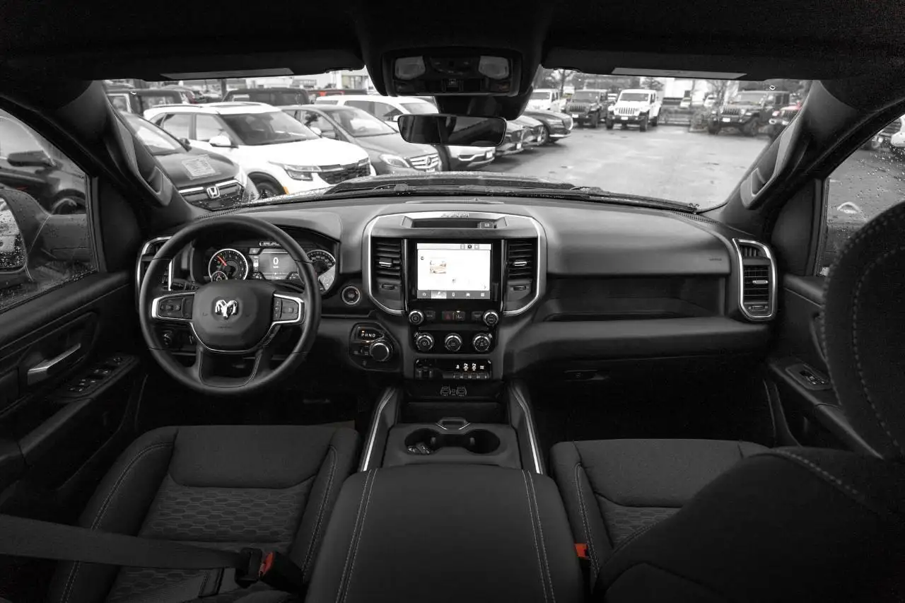 RAM 1500 снимка RAM 1500