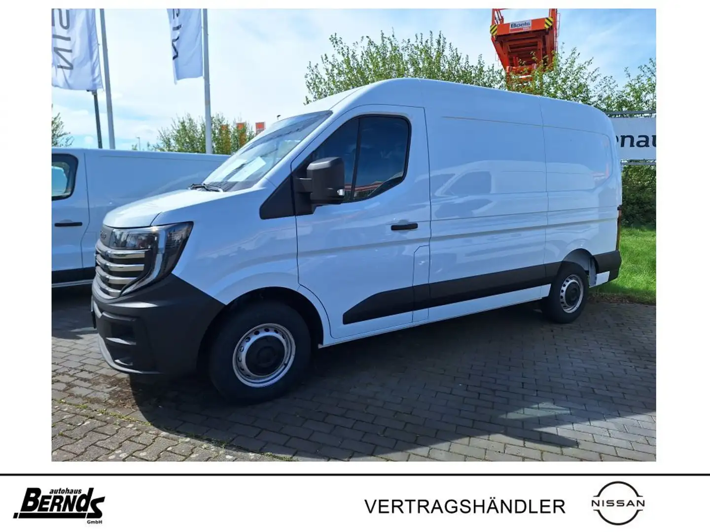Nissan L2H2 3,5 dCi 150 FWD N-Connecta AHK LRB Blanco - 2