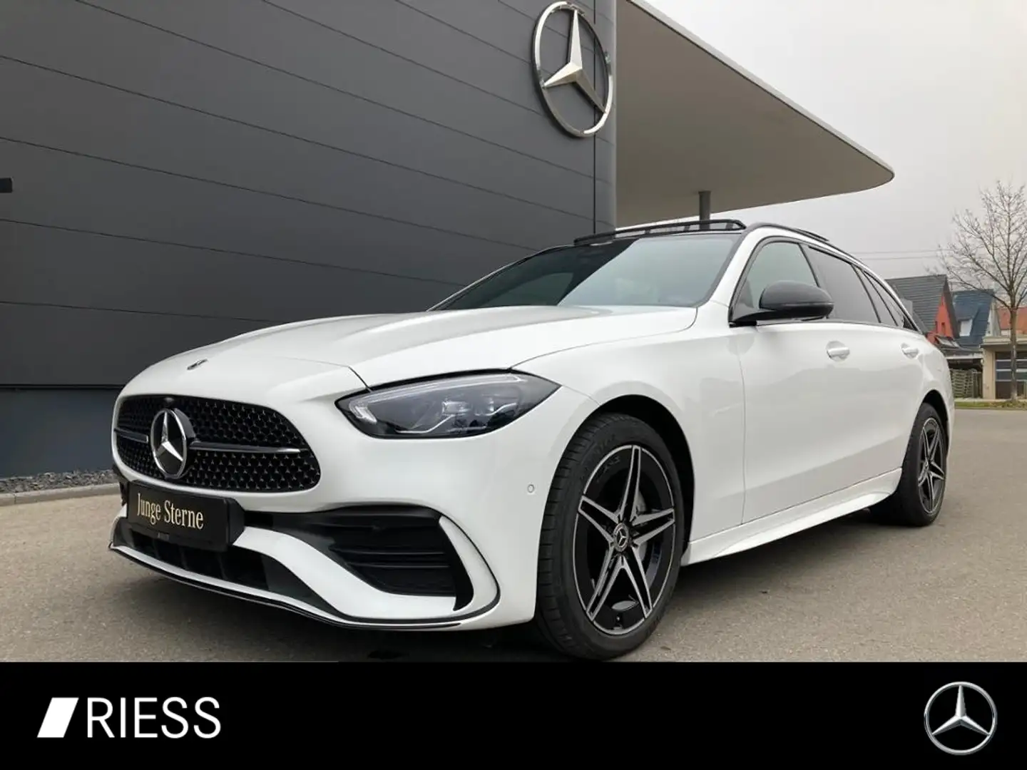 Mercedes-Benz C 300 e T AMG PANO RFK MEMORY DAB LED SPORTSITZ Weiß - 1