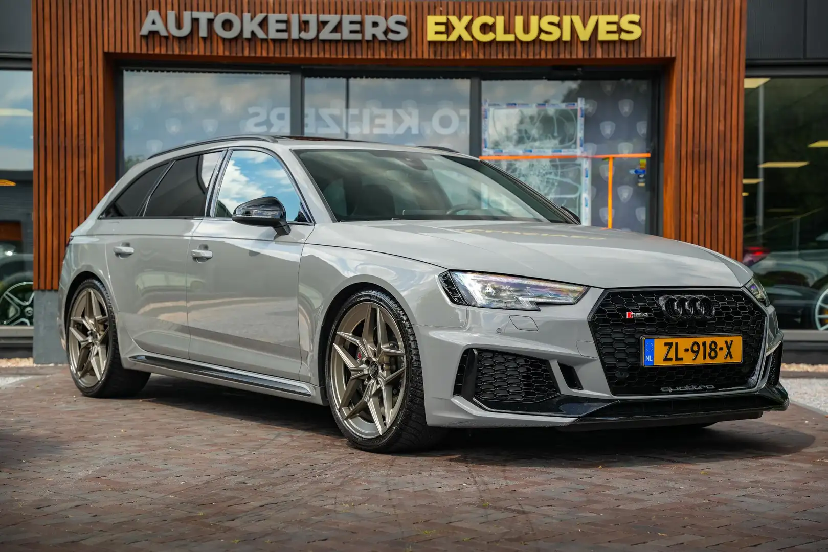 Audi RS4 A4 Avant 2.9 TFSI quattro Panoramadak B&O Keramisc Gris - 1
