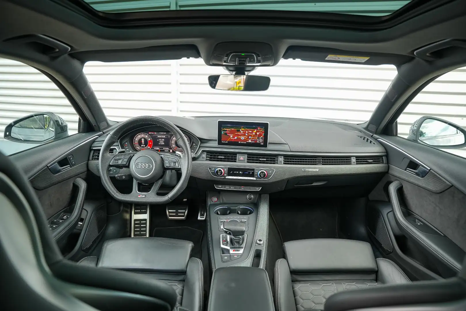 Audi RS4 A4 Avant 2.9 TFSI quattro Panoramadak B&O Keramisc Gris - 2
