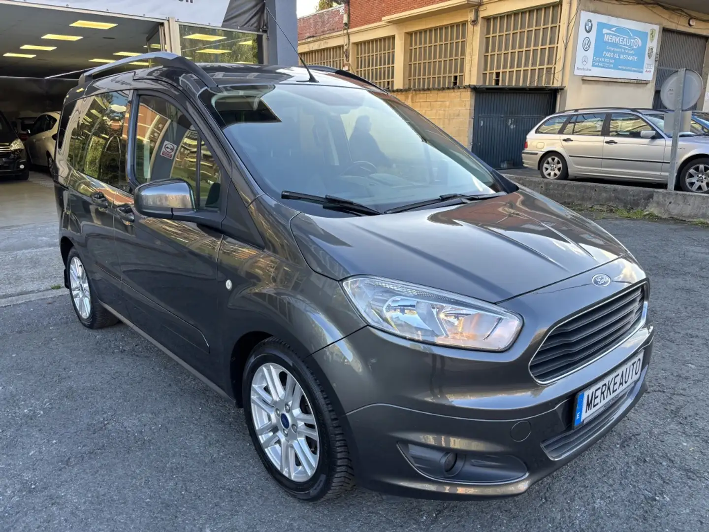 Ford Transit Courier FORD Industrial Manual de 5 Puert Grijs - 2