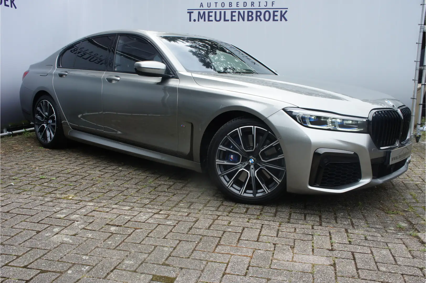BMW 750 7-serie 750i xDrive High Executive Gris - 1