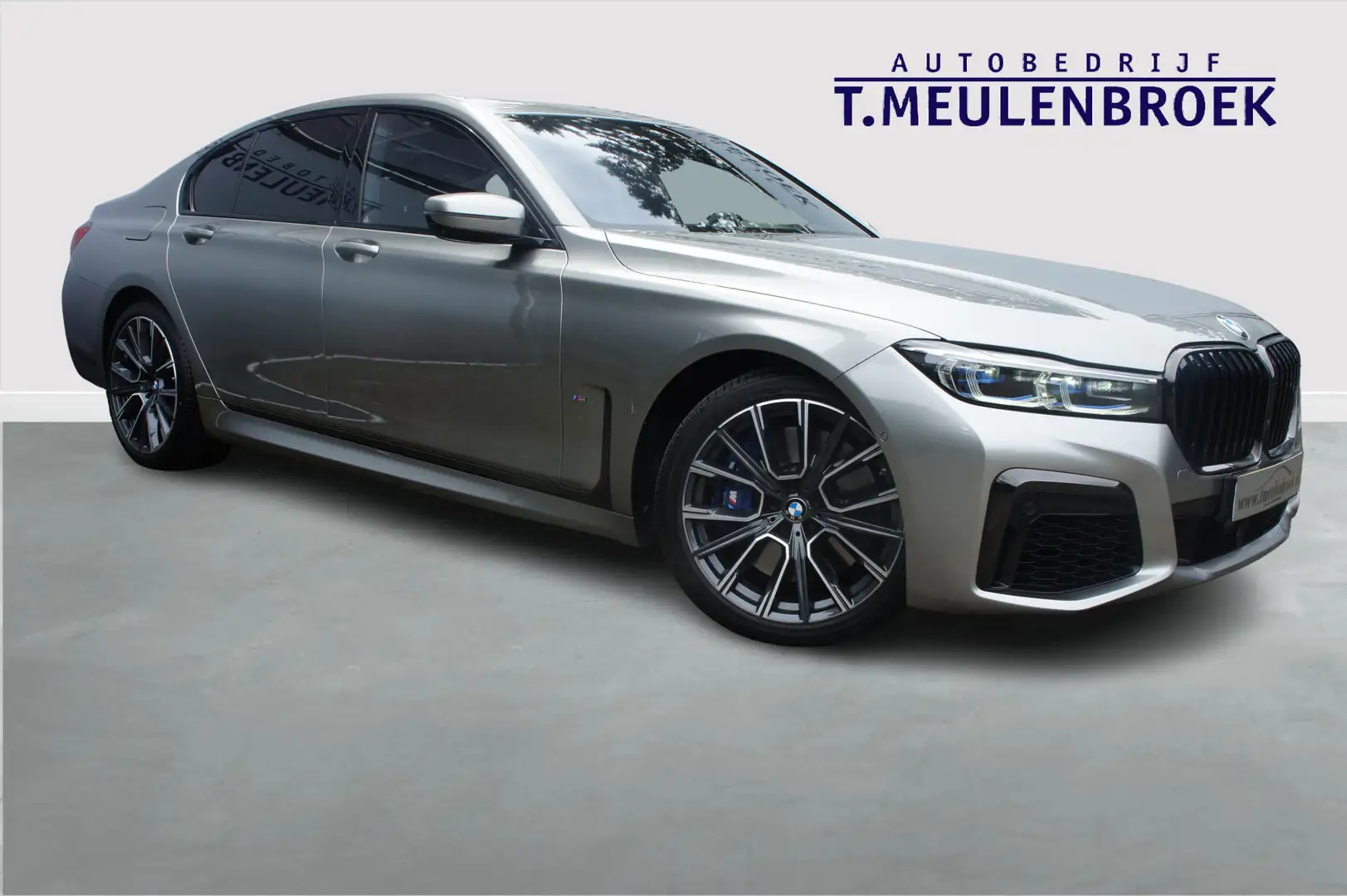 BMW 750 7-serie 750i xDrive High Executive Grey - 1