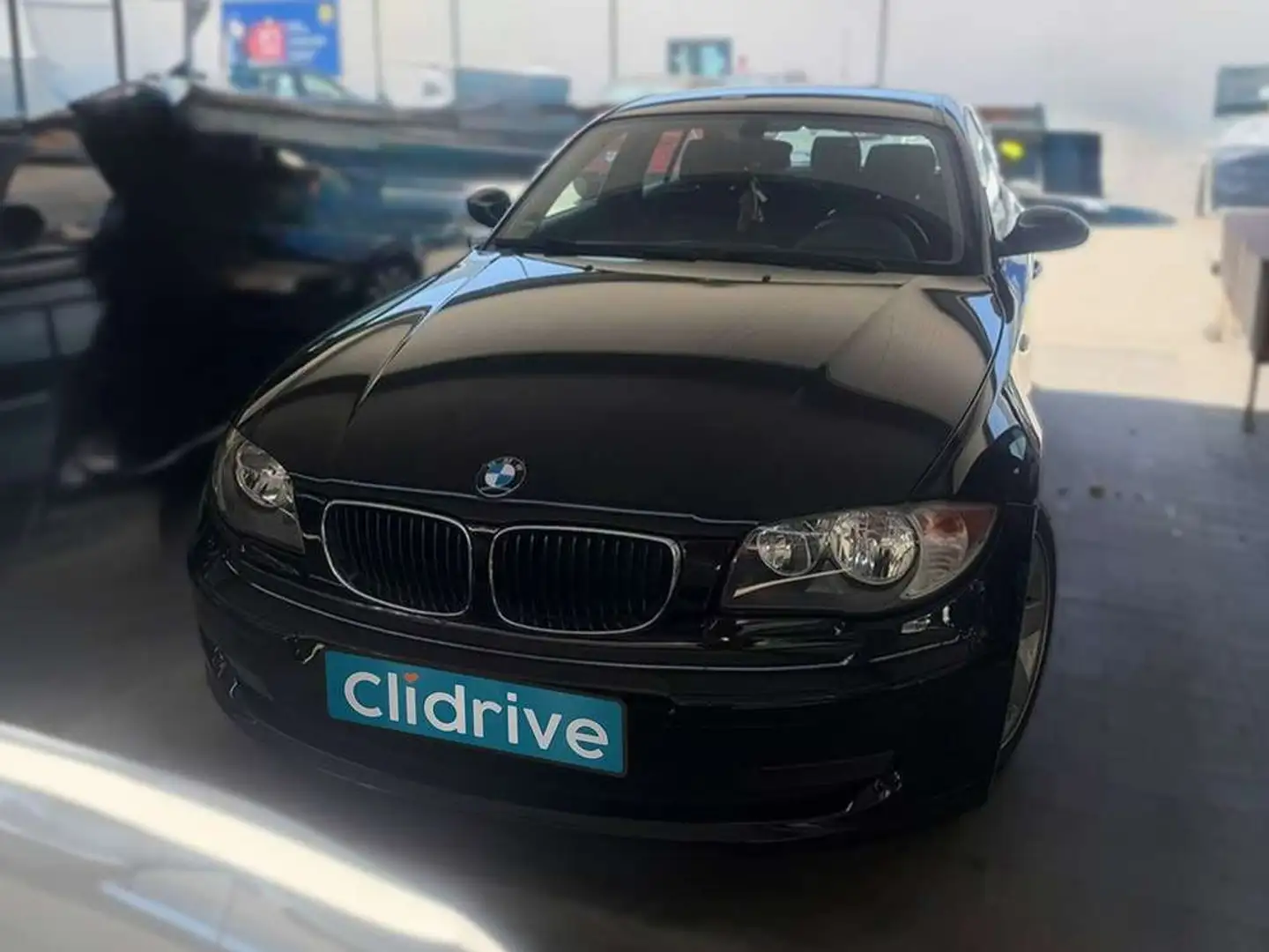 BMW 118 118d Negro - 1