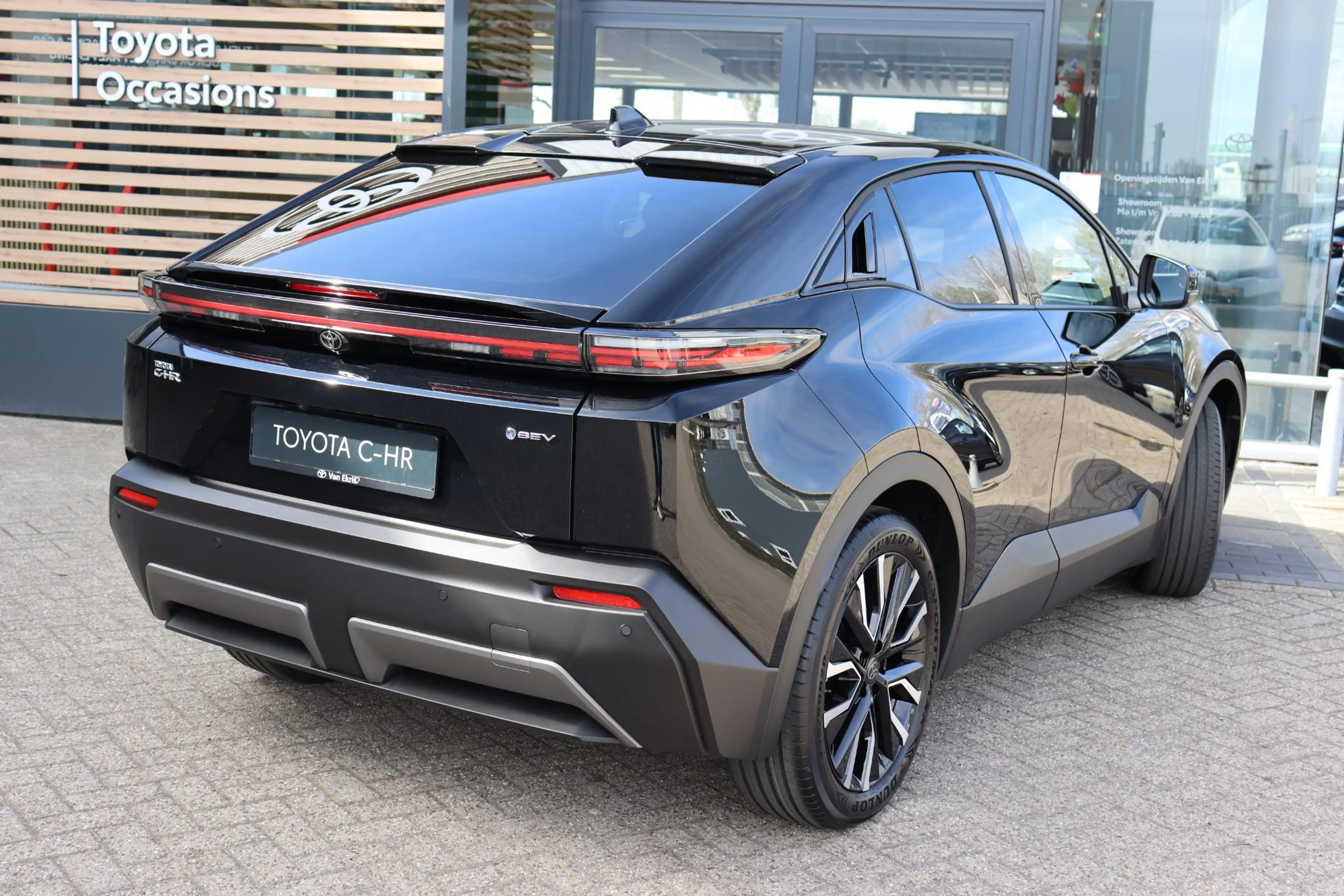 Toyota C-HR+ First Edition 77 kWh , Nieuw en direct leverbaar m — photo 2